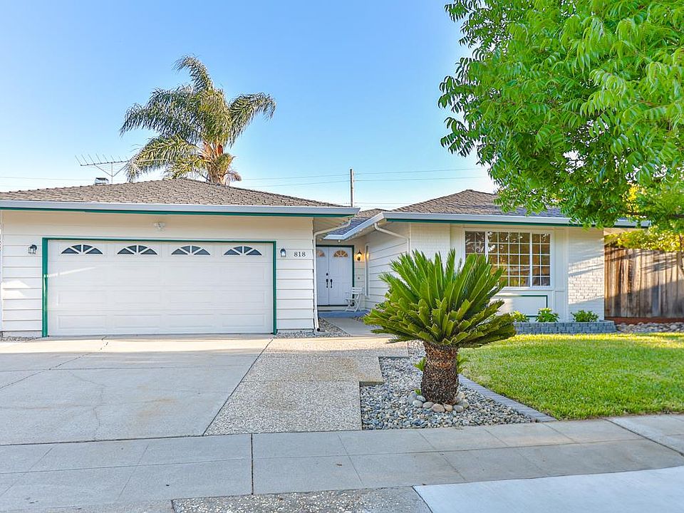 1st image of 818 Pescadero Dr