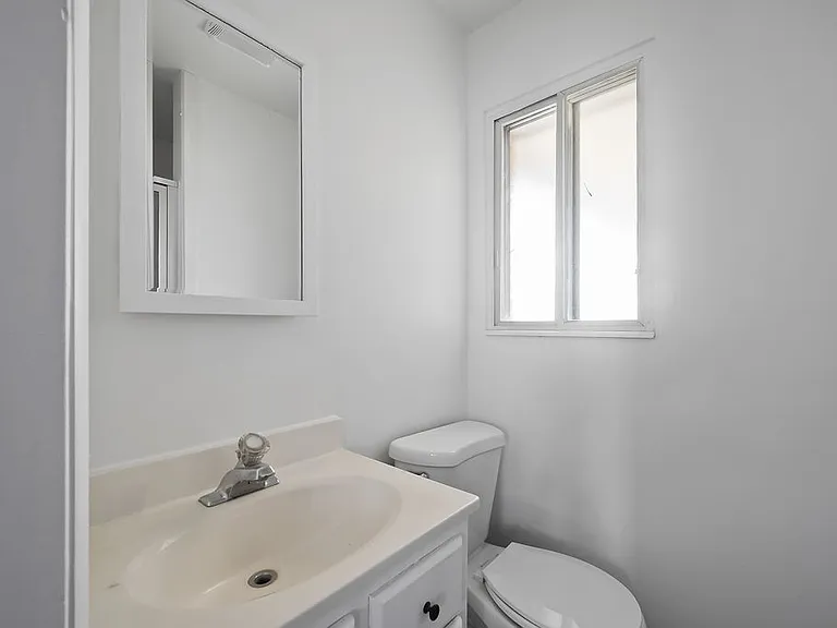 11044 S Temple Dr — Photo 22