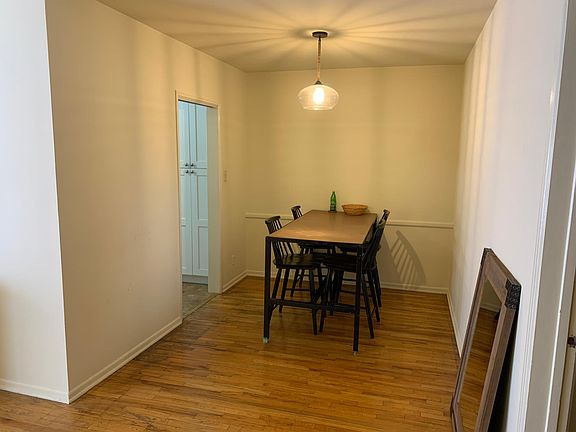 3rd image of 356 S Rexford Dr APT 3