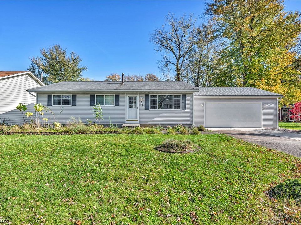 635 Oakwood Ave, Sheffield Lake, OH 44054 Zillow