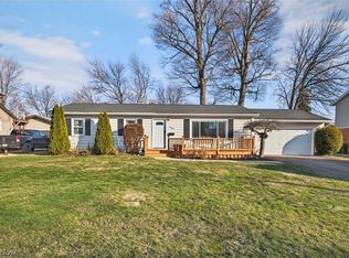 7519 Miami Rd, Mentor On The Lake, OH 44060