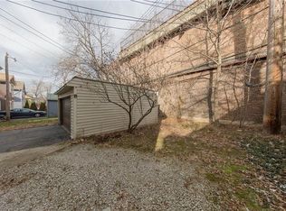 1647 Hillcrest Rd #1, Cleveland, OH 44118