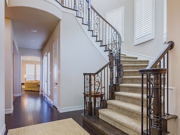 2nd image of 509 Excalibur Dr
