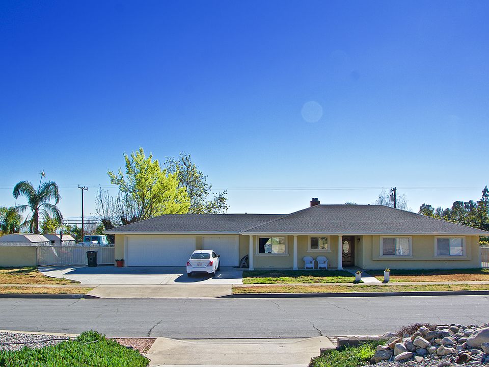 1st image of 8051 Beechwood Dr
