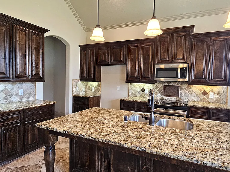 944 Lake Meadow Ln — Photo 7