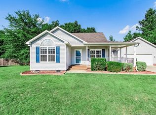 118 Silverberry Ct, Raeford, NC 28376
