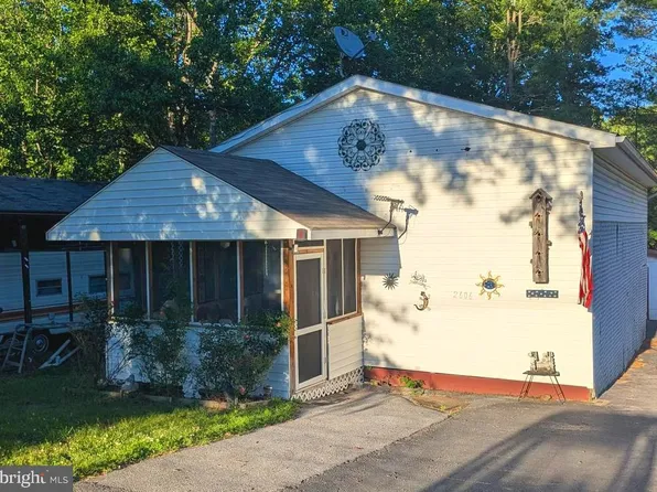 6 Ranger Rd, Falling Waters, WV 25419