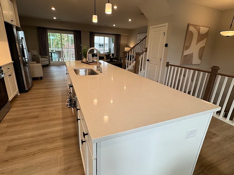 8001 Lake Laurel Ln #B — Photo 18