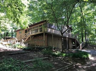 200 White Pine Ln, Anna, IL 62906