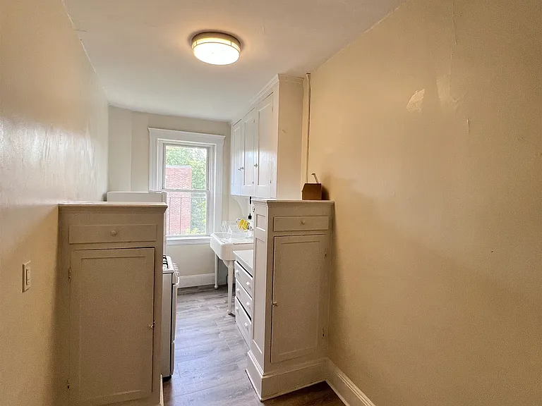 7 Linnaean St — Photo 11