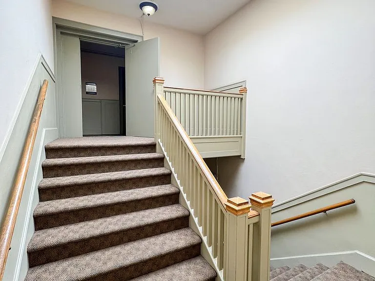 Belmont Apartments — Photo 20