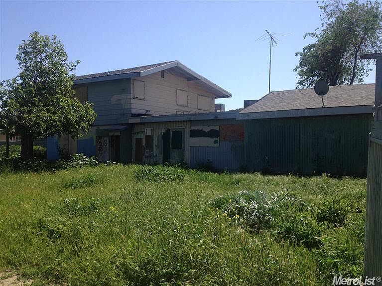 2nd image of 1658 S Argonaut St
