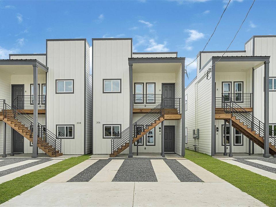 1st image of 305 Bolden St