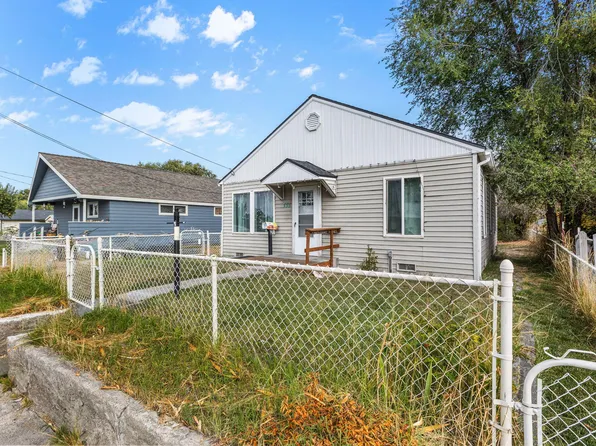 744 NE Belknap St, Prineville, OR 97754