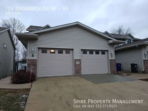 704 Broderick Dr NE Unit A, Cedar Rapids, IA 52402