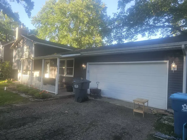 680 Glenview Cir, Plainwell, MI 49080