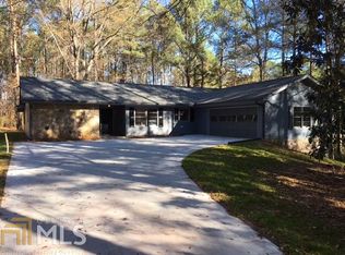 1046 Raymond Hill Rd, Newnan, GA 30265