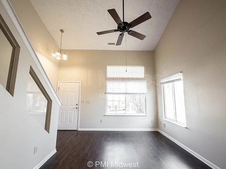 2781 Grand Fir Dr — Photo 4