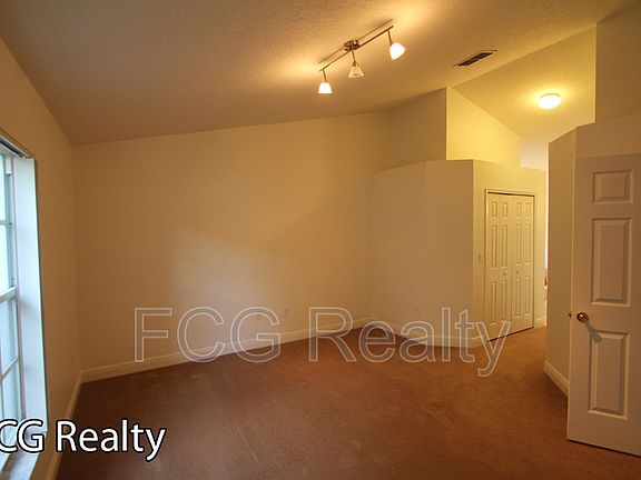 2nd image of 705 Briargrove Ave