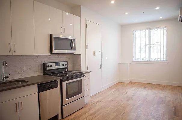 Rented by Next Door Realty NYC | media 17