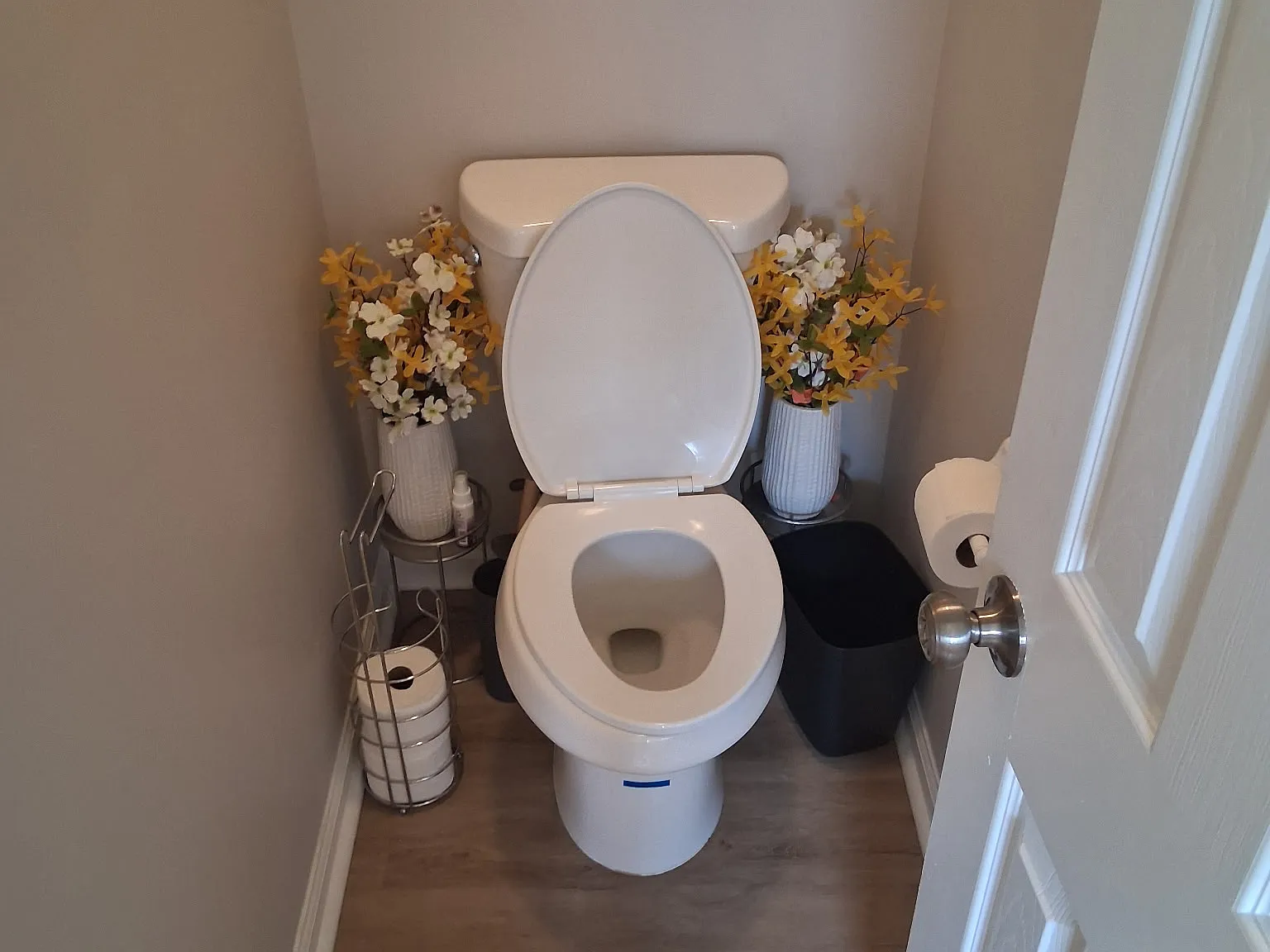 2 bed, 2156 sqft, $2,300 — Photo 1
