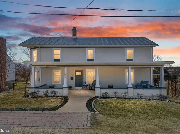 445 Ash St, Strasburg, VA 22657