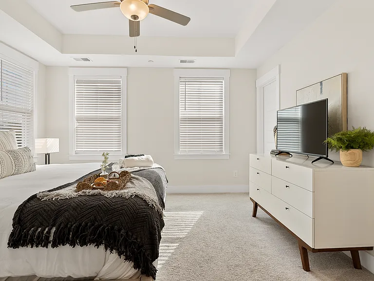553 Cooper Village Ln — Photo 38