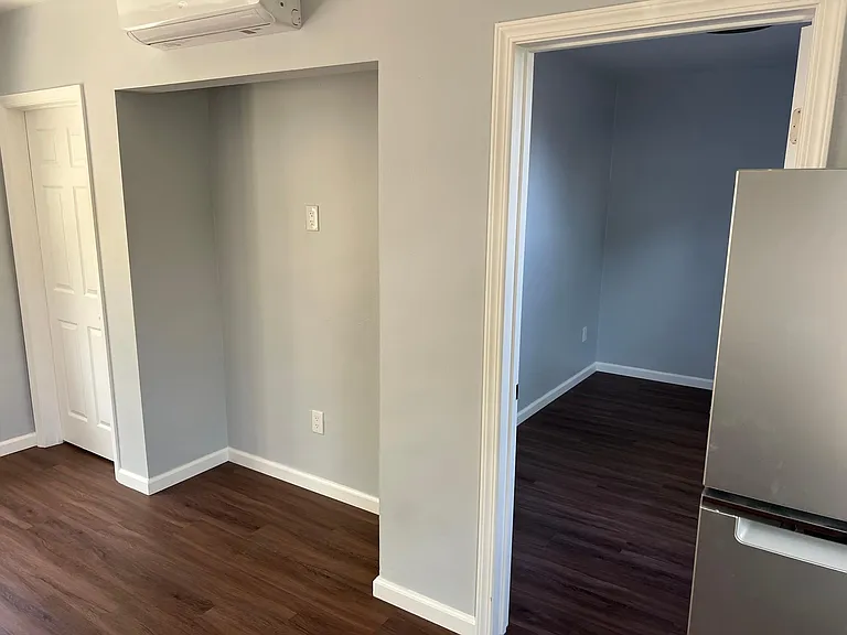 733 Daisy Ave #7 — Photo 17
