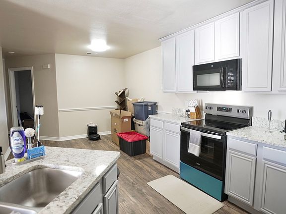 3rd image of 2633 Ventura Ct