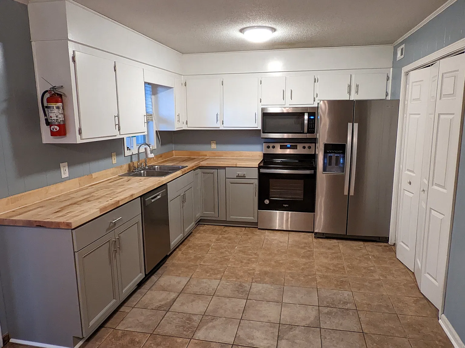 3 bed, 2.5 bath, 1150 sqft, $1,250 — Photo 2