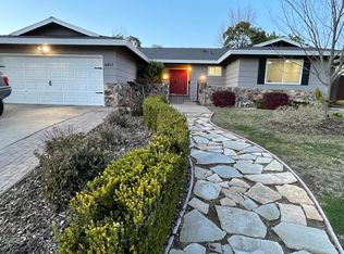 6411 Rolling Way, Carmichael, CA 95608