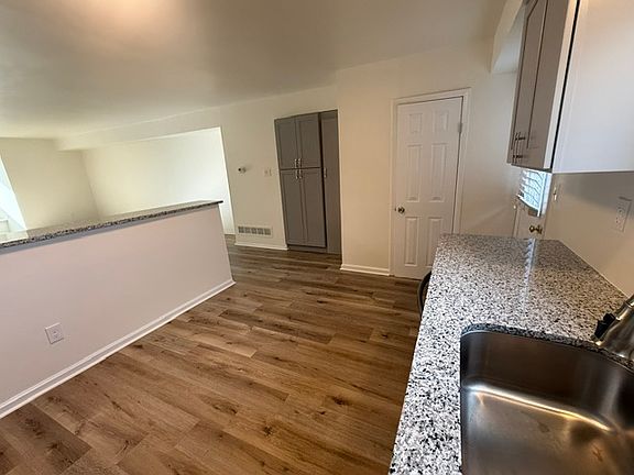 5th image of 59 Kelmar Ave