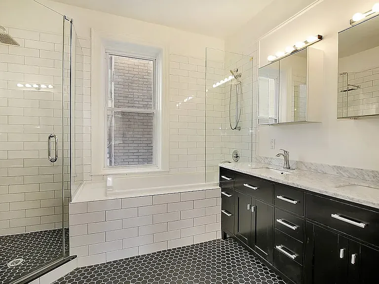 1213 Union St #2 — Photo 6