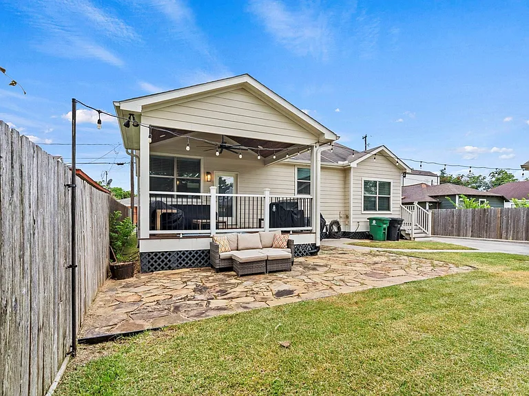 3402 Delhi St — Photo 13
