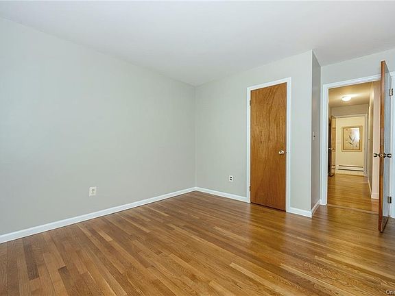 3rd image of 91 Holland St #1