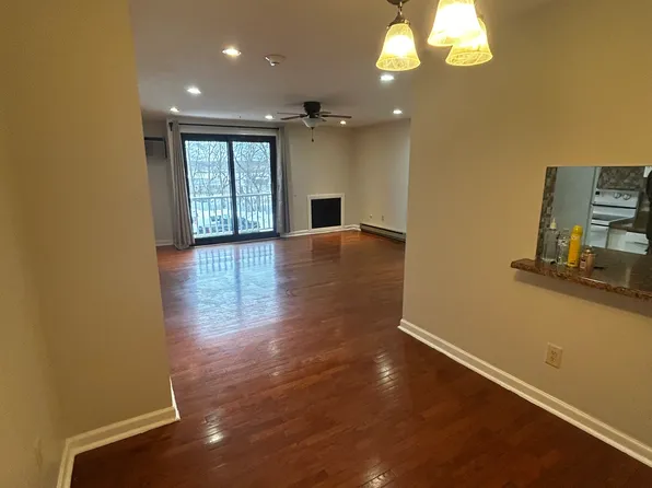 16 Juniper Rd Unit 21, North Attleboro, MA 02760