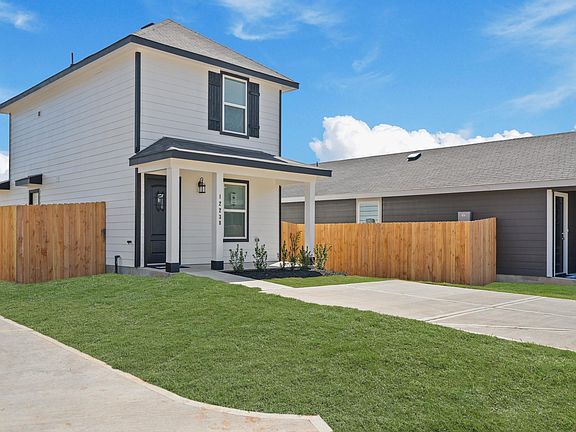 3rd image of 12238 Shield Crest Ct