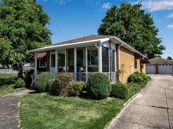 25 Kilbourne Rd, Cheektowaga, NY 14225