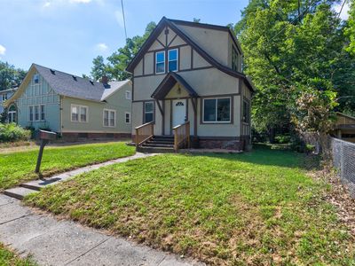 105 E Washington Ave, Des Moines, IA, 50316