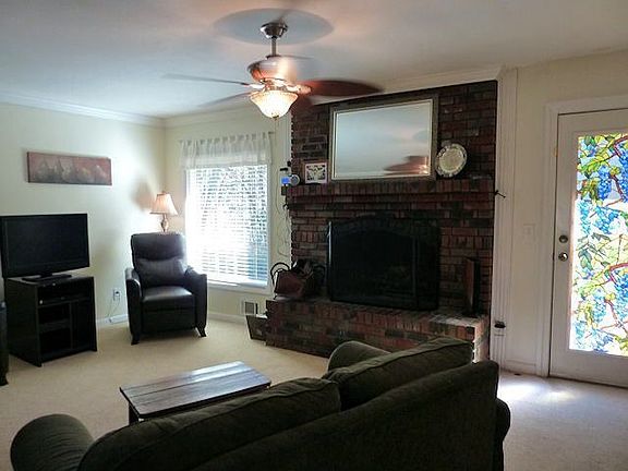 5th image of 2602 Irene Dr