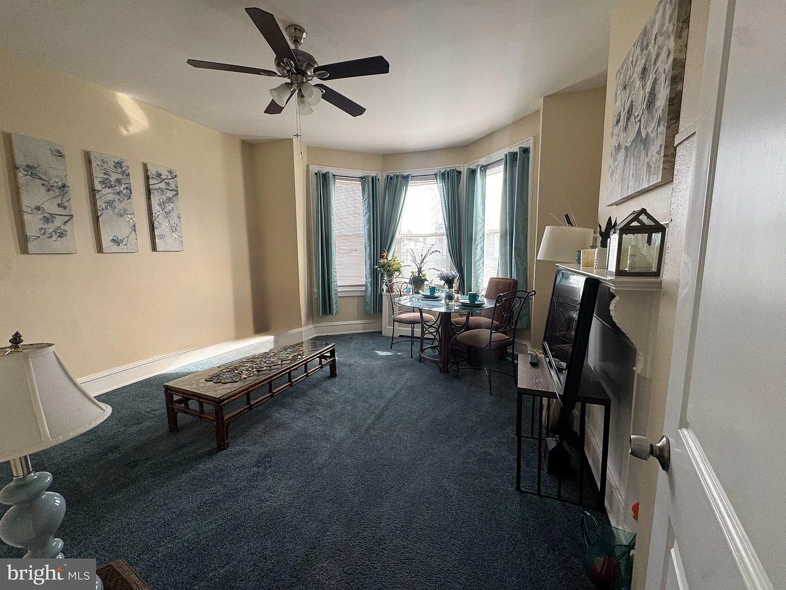 2 bed, 1.0 bath, 1592 sqft, $1,375 — Photo 3