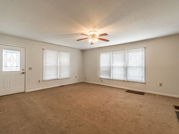 4th image of 122 High St