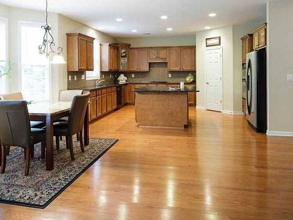 Breakfast to Kitchen