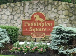 1148 Garrison Ct, Mahwah, NJ 07430