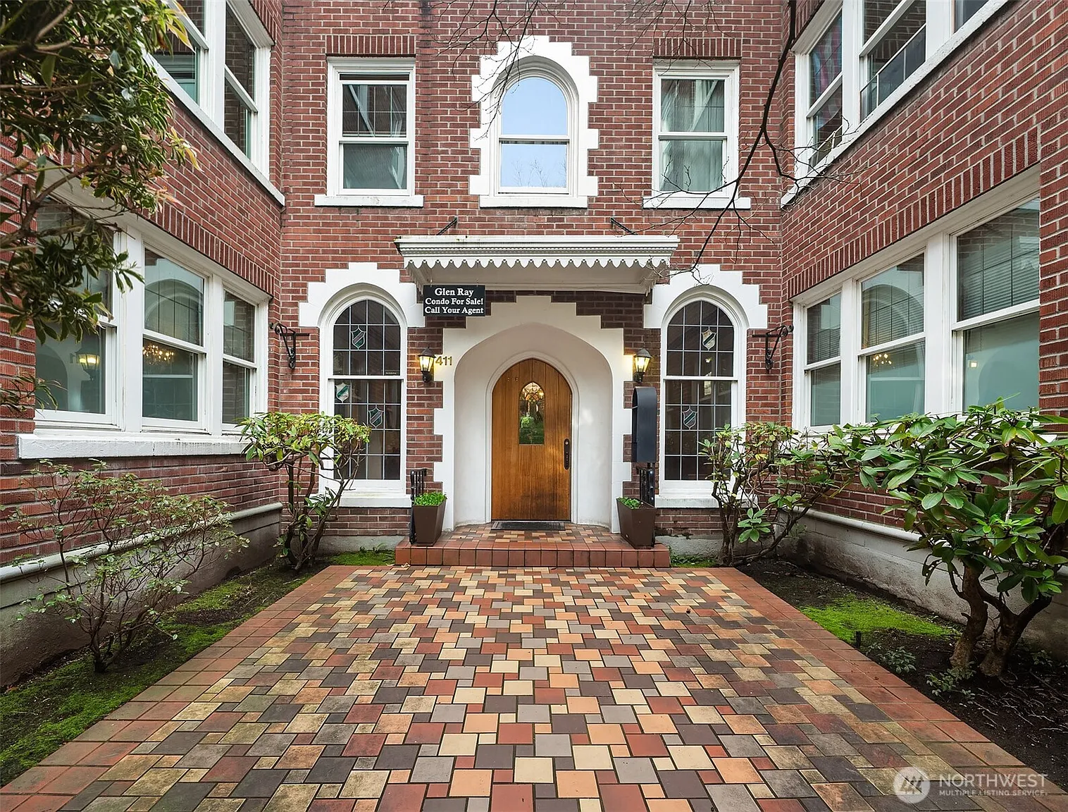 411 Boylston Avenue E #202 photo 1