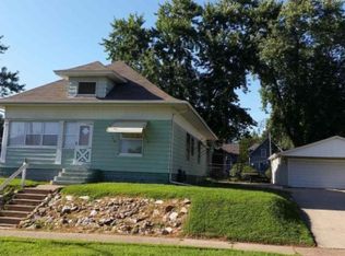 1003 15th Ave, Rock Island, IL
