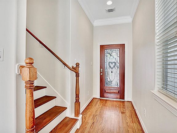 4th image of 3325 New Garden View Ln