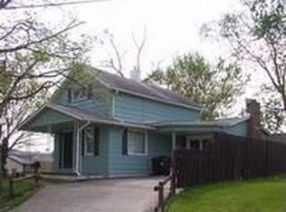 210 5th St SW, New Philadelphia, OH 44663