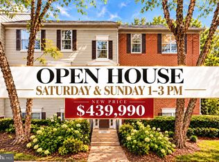12010 Golf Ridge Ct APT 302, Fairfax, VA 22033