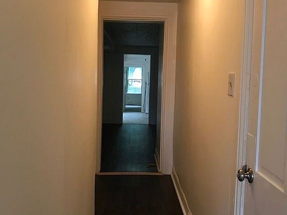 4th image of 254 S Potomac St #1